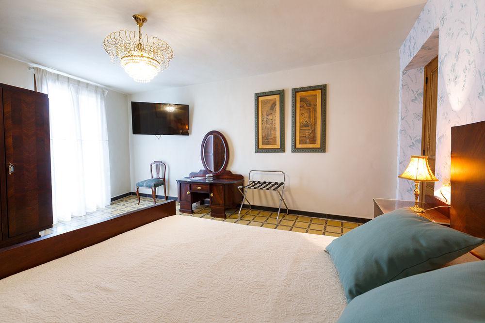 Azanúy Hotel Villa San Jorge מראה חיצוני תמונה